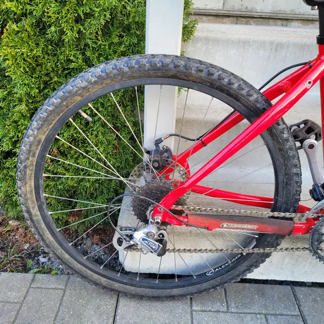 Specialized Hardrock Sport Mountain Bike With Disc Brakes - Photo 7