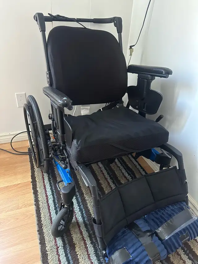 Stellar GLT Wheelchair - Photo 3