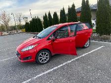 2015 RED FORD FIESTA