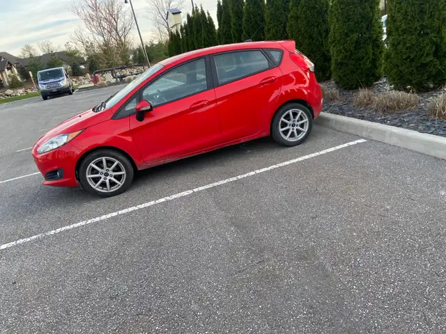 2015 RED FORD FIESTA - Photo 2
