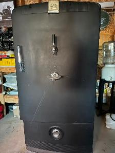 Vintage Fridge Keg