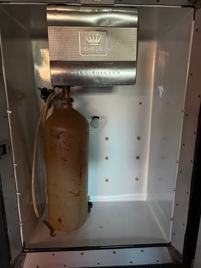 Vintage Fridge Keg - Photo 2