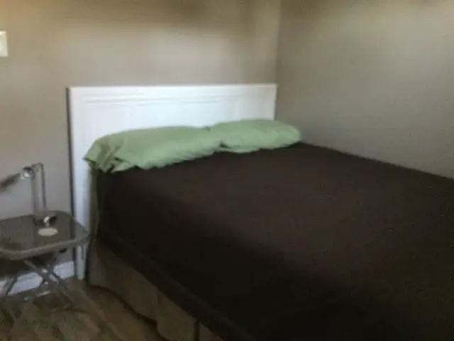 Workers  Room Rental - Photo 6