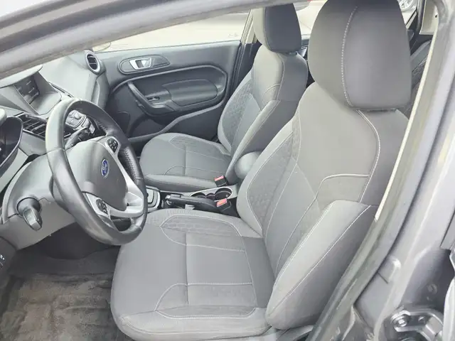 2014 Ford Fiesta Hatchback Navigation Sunroof Bluetooth - Photo 7