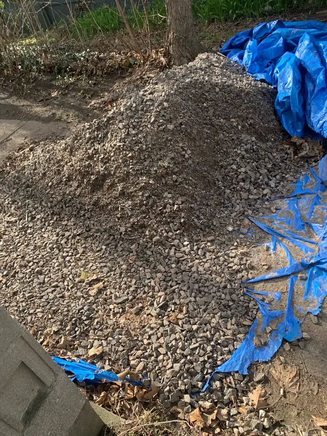 gravel  for free - Photo 2