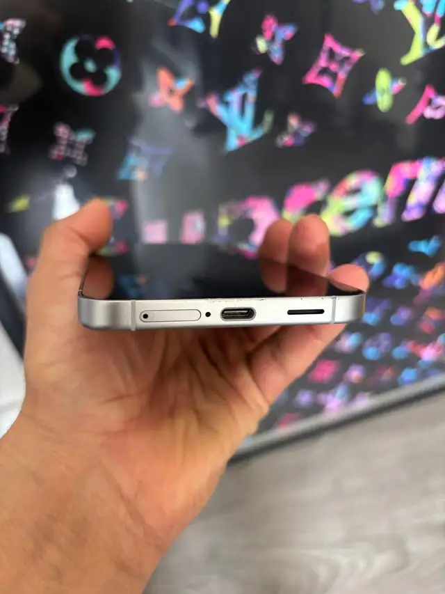 Samsung S25 FE 128GB Airpods/Charger Set/Delivery - Photo 6