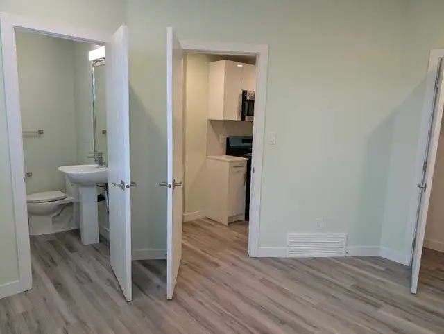 2 bedroom basement suite for rent - Photo 3