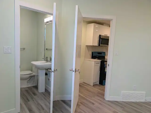 2 bedroom basement suite for rent - Photo 7