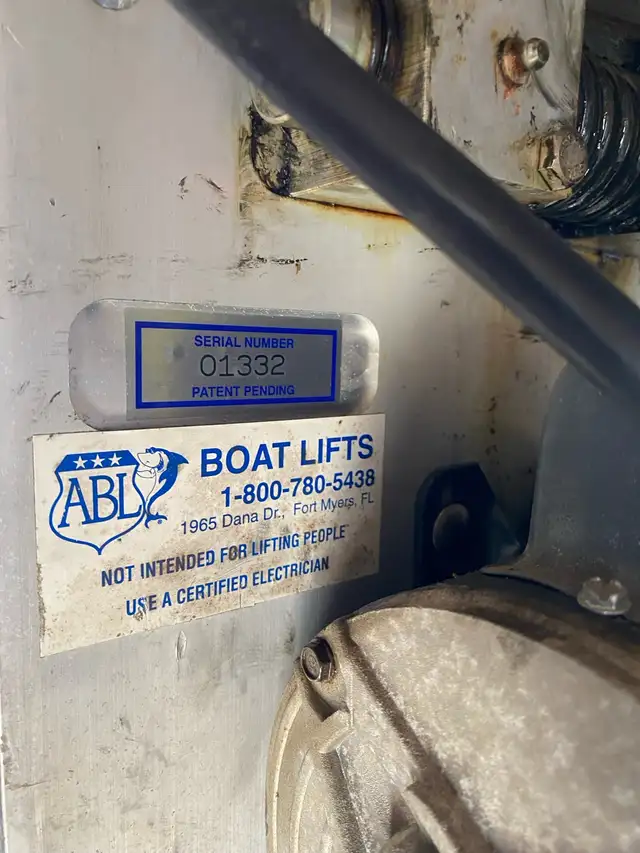 ABL Boat Lift with GE Motor - Photo 7