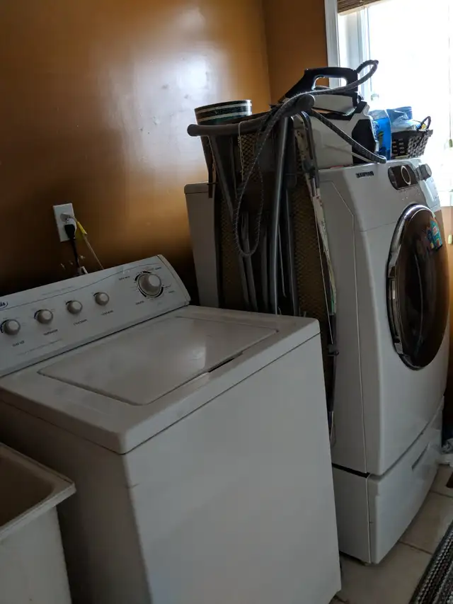 Private Room available for  Female - May 1st - Photo 4