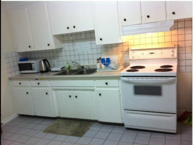 RoomForRent, KingswayMall, RoyalAlex, NAIT, McEwan, DowntownArea - Photo 6