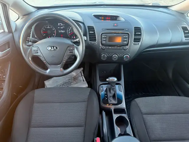 2017 Kia Forte Automatic - Photo 6