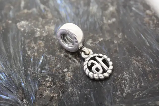 PANDORA SWEET 16 DANGLE CHARM 790494 - Photo 3