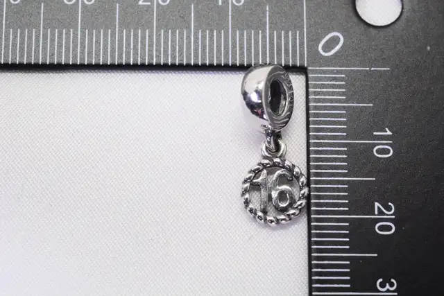 PANDORA SWEET 16 DANGLE CHARM 790494 - Photo 5
