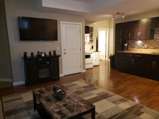 Bright Open Suite in Timberlea - Photo 3