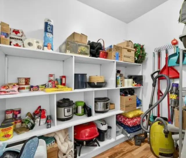 GROUND LEVEL 2-bedroom condo unit for rent-1092sqft - Photo 7