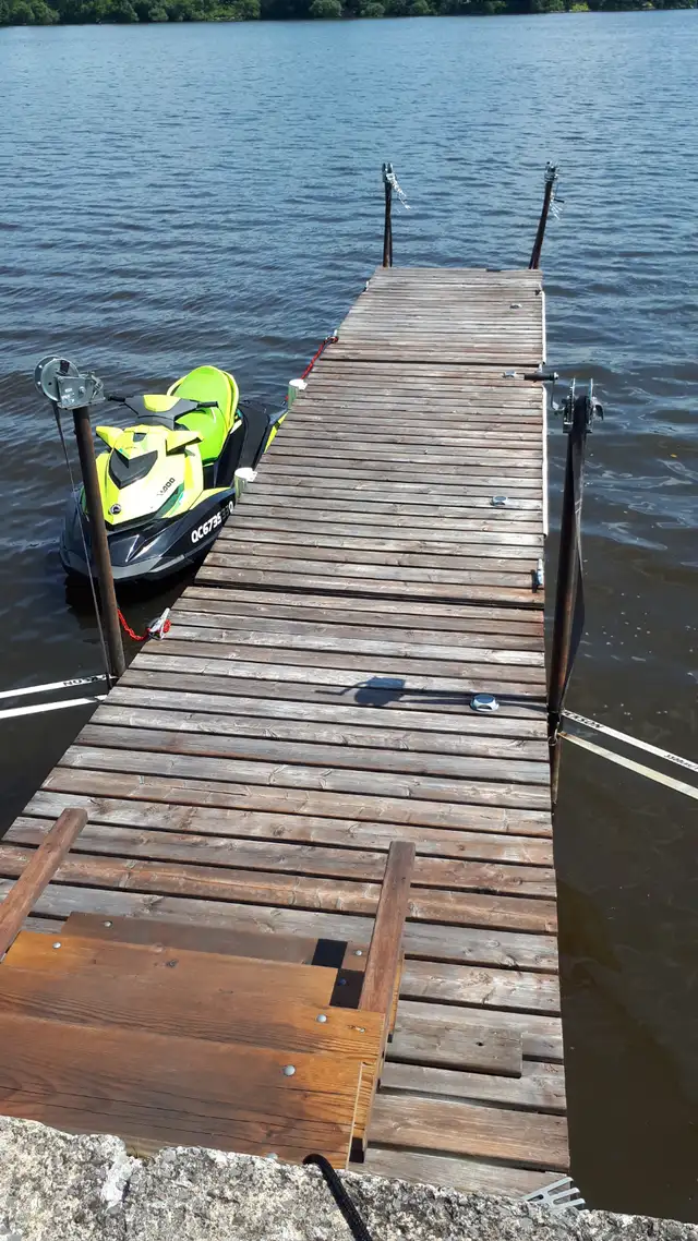 QUAI FLOTTANT - Photo 2