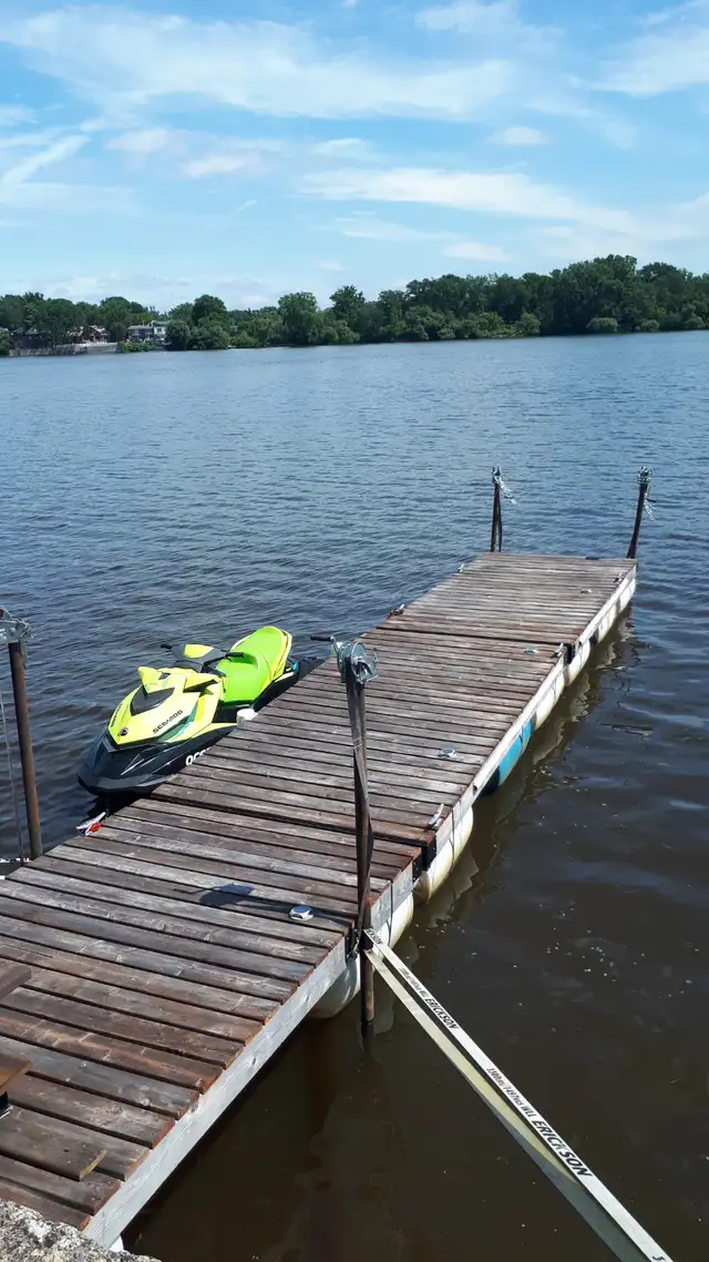 QUAI FLOTTANT - Photo 3