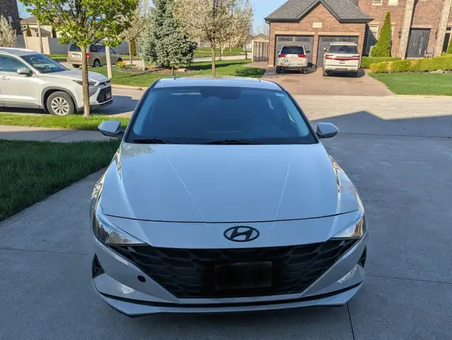 Hyundai Elantra 2022