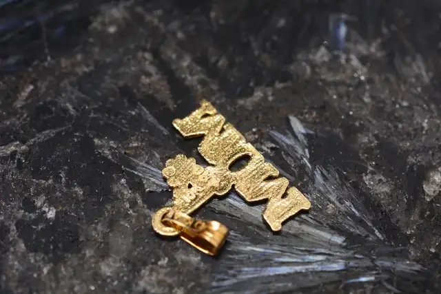 10K #1 MOM PENDANT DIAMOND CUT - Photo 4