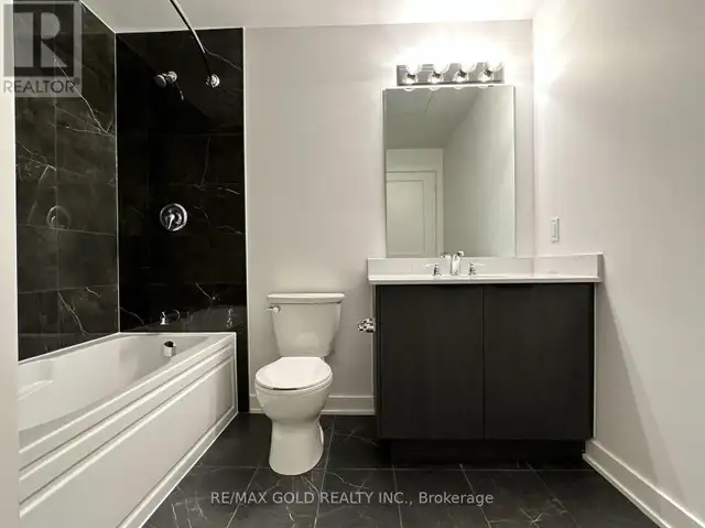 LOWEST PRICED 1 BEDROOM WATERLOO CONDO 312 ERB ST WATERLOO - Photo 4