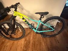 woman trek mountain bike