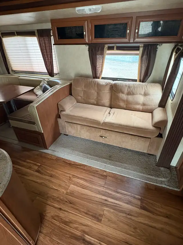 2015 Salem 5th Wheel - Photo 6