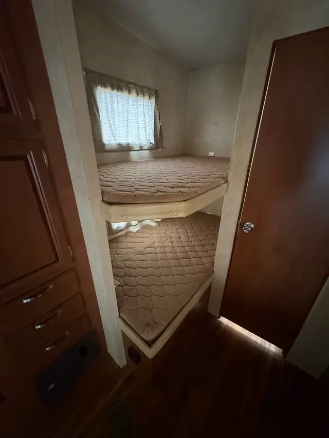 2015 Salem 5th Wheel - Photo 9