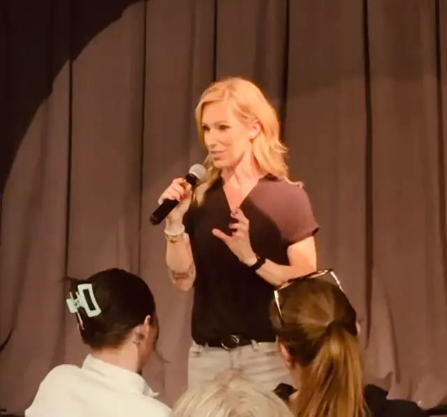 Live Audience Mediumship Readings, Orangeville - Photo 3