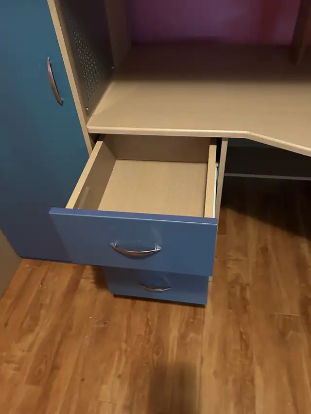 IKEA bunk bed with desk - Photo 4