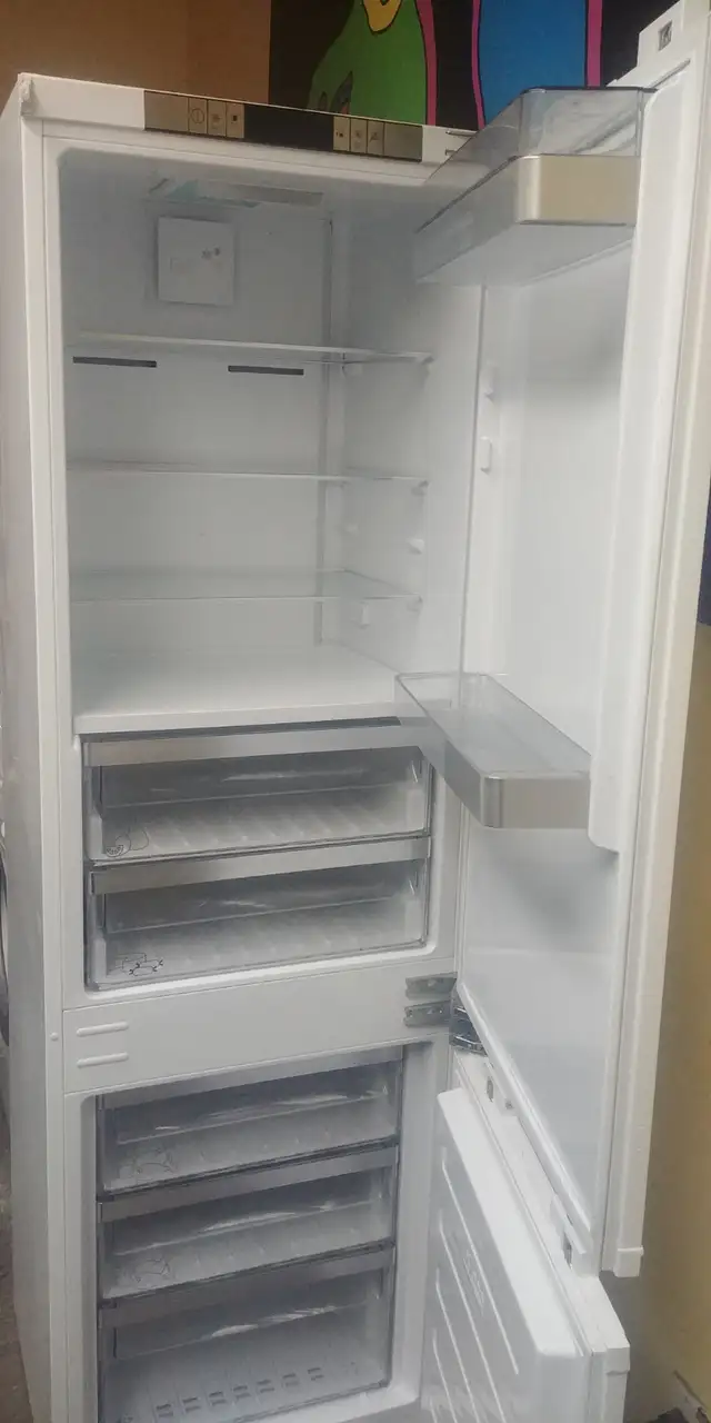 Frigo encastrable 22 pouces - Photo 2