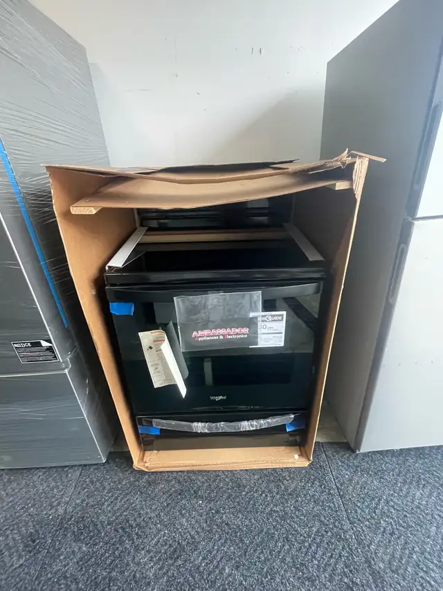 NEW 30" Whirlpool Electric Range Stove (Convection & Self Clean)