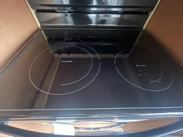 NEW 30" Whirlpool Electric Range Stove (Convection & Self Clean) - Photo 9