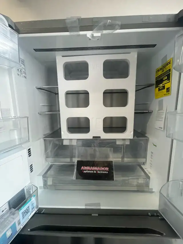 NEW 36" LG Counter Depth French (26 Cu.Ft) Water &Ice Dispenser - Photo 4