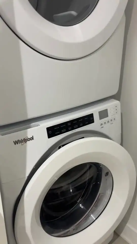 Downtown apartment for rent (Lease Transfer) - Photo 4