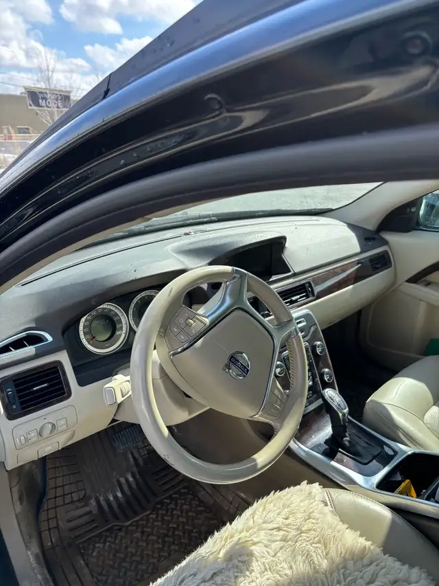 VOLVO XC 70. T6. 2013 - Photo 8