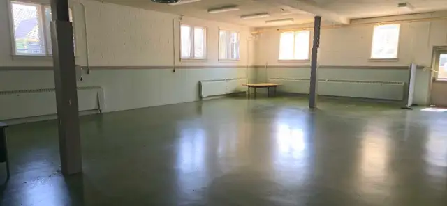 5000   square feet - bright and airy - Photo 3