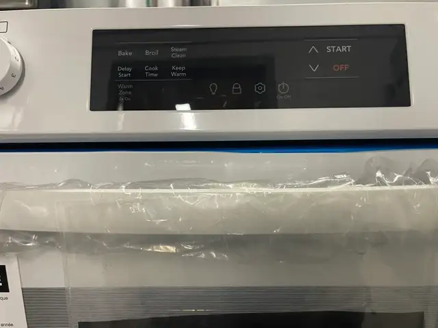 NEW 30" Frigidaire 5.3 Cu. Ft. Slide In Range Stove(Steam Clean) - Photo 6