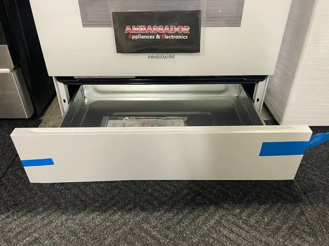 NEW 30" Frigidaire 5.3 Cu. Ft. Slide In Range Stove(Steam Clean) - Photo 7