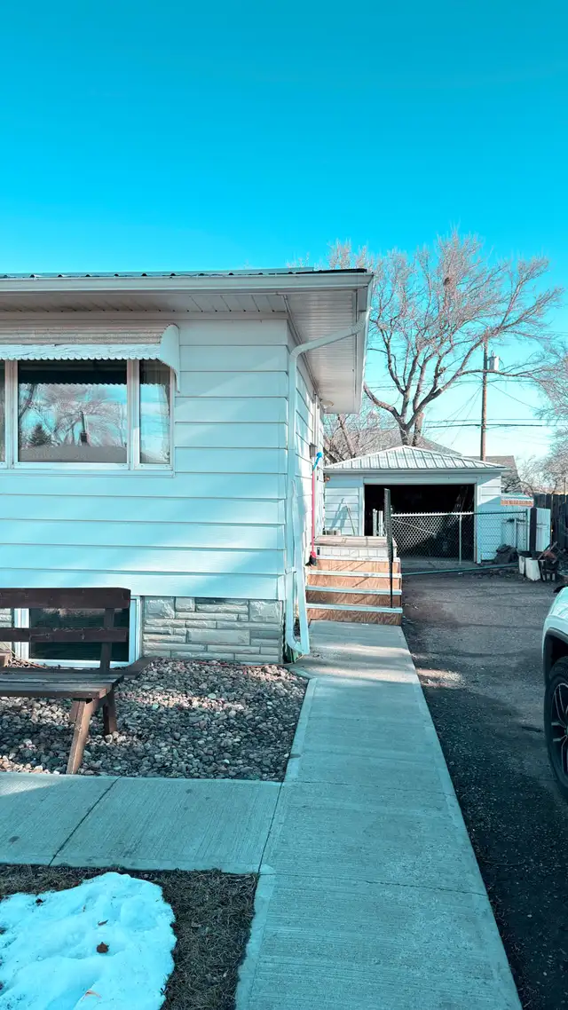 Owned house for sale - Photo 2