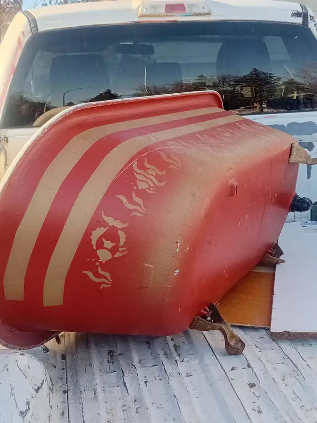 VINTAGE CAST IRON BATHTUB - Photo 2