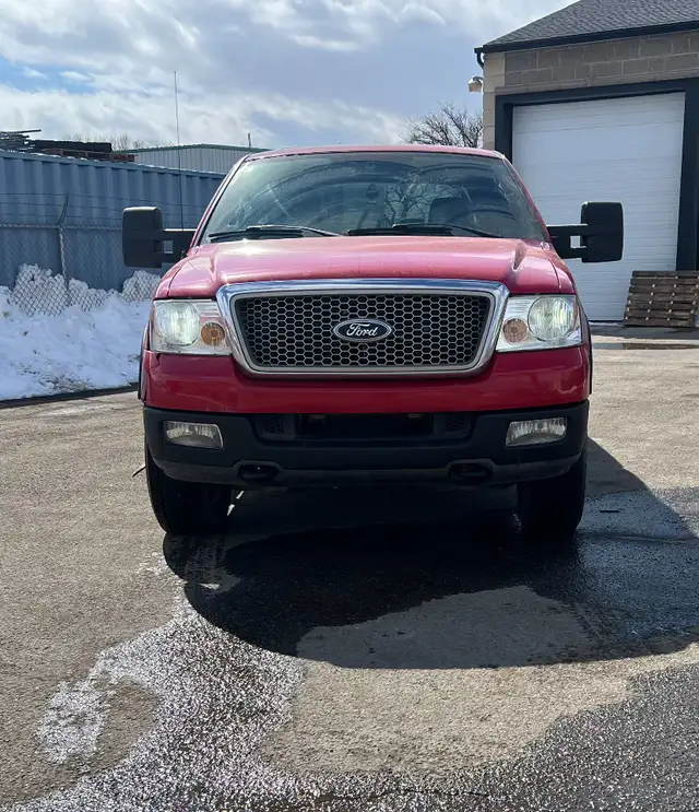 2004 Ford F150 Lariat - Photo 2