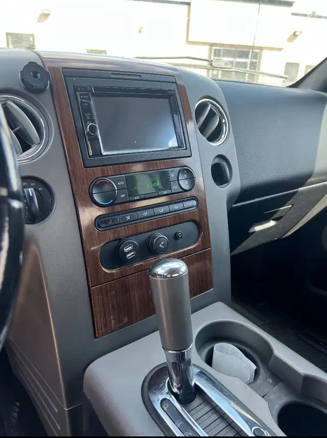 2004 Ford F150 Lariat - Photo 7