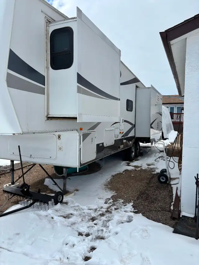 2007 Durango 325 - 34" 5th wheel for sale - Photo 3