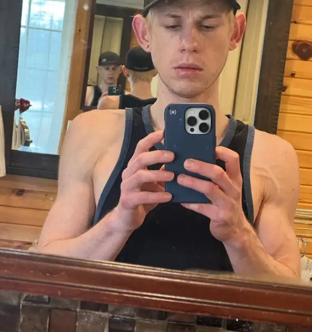 Mature adult male seeking apartment - Photo 14