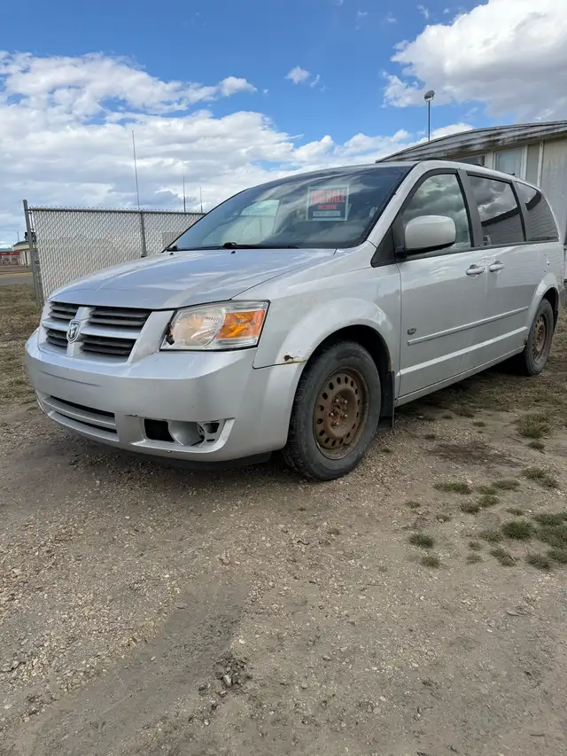 2009 Dodge Caravan - Very Low KM