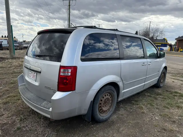 2009 Dodge Caravan - Very Low KM - Photo 3