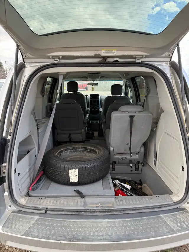 2009 Dodge Caravan - Very Low KM - Photo 5