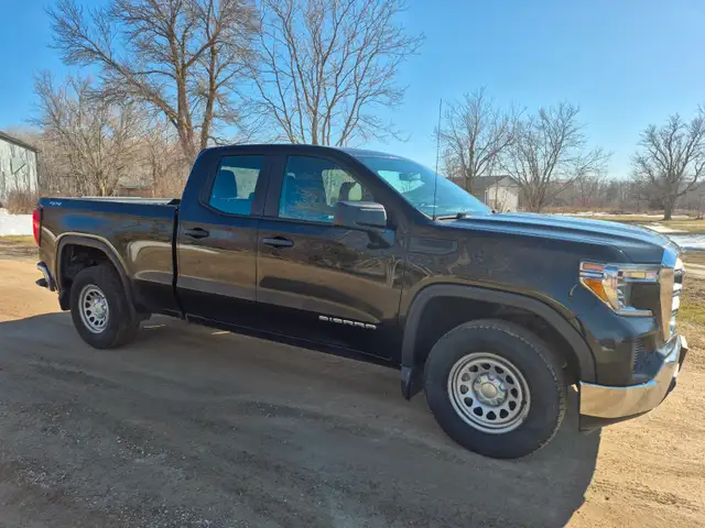2020 GMC Sierra 1500 Double Cab - Photo 2