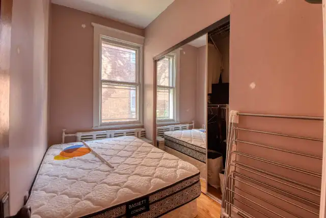 Very nice and big 7.5 condo for rent in Outremont ALL INCLUDE - Photo 7